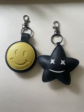 Load image into Gallery viewer, Yellow Smiley Keychain