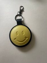 Load image into Gallery viewer, Yellow Smiley Keychain