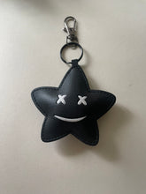 Load image into Gallery viewer, Star Smiley Keychain